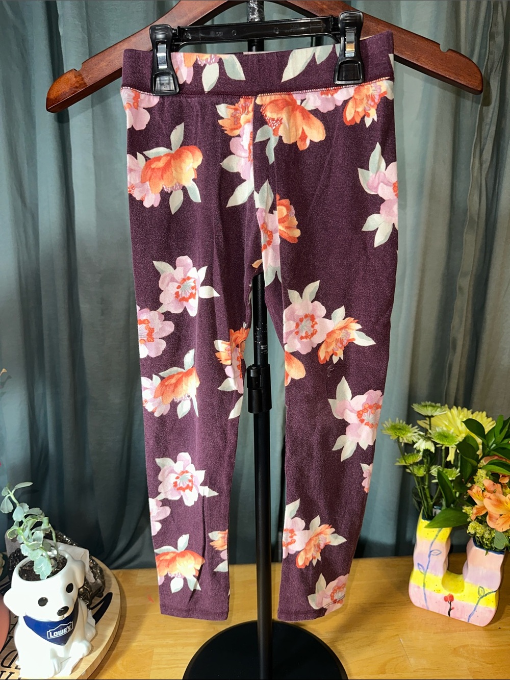 Girls Floral Stretch Leggings in Plum B310